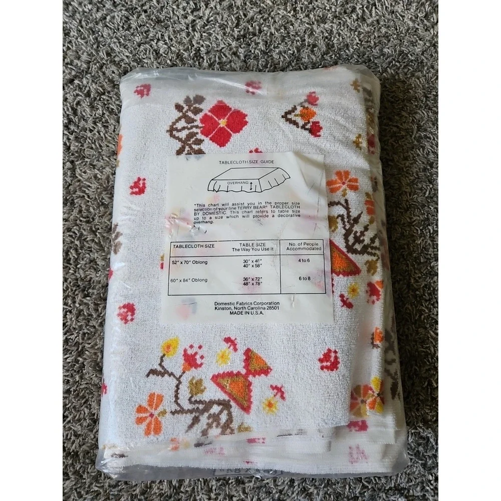 Terry‎ Bear Americana Tablecloth 60X84 by domestic Vintage Flower Power USA Made